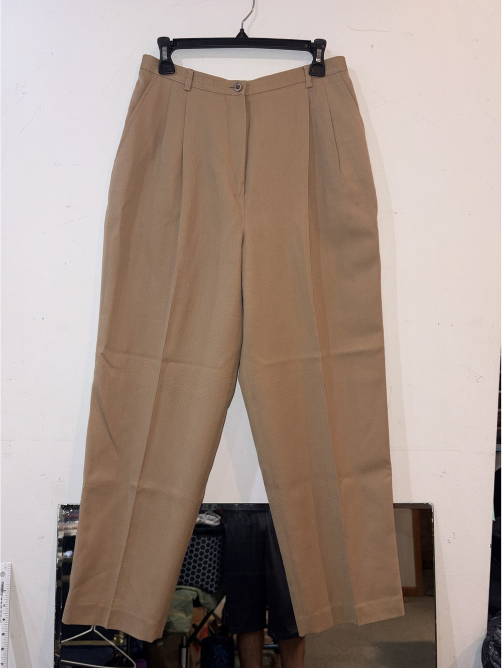 Liz Claiborne Petite Wool Blend Dress Pants Size 12 Tan